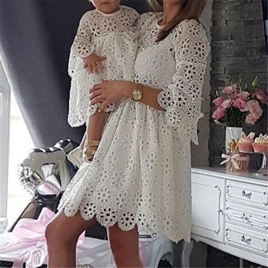 Fashion Family Matching Clothes Mother Daughter Dresses Women Floral Lace Dress Baby Girl Mini Dress Mom Baby Girl Party Clothes